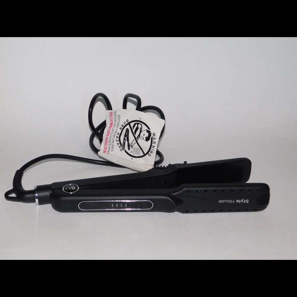 Small style house black flat iron